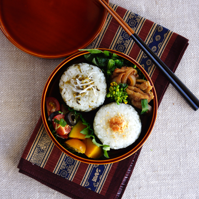 おにぎり弁当