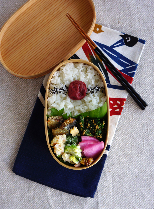 イワシのパン粉焼き弁当