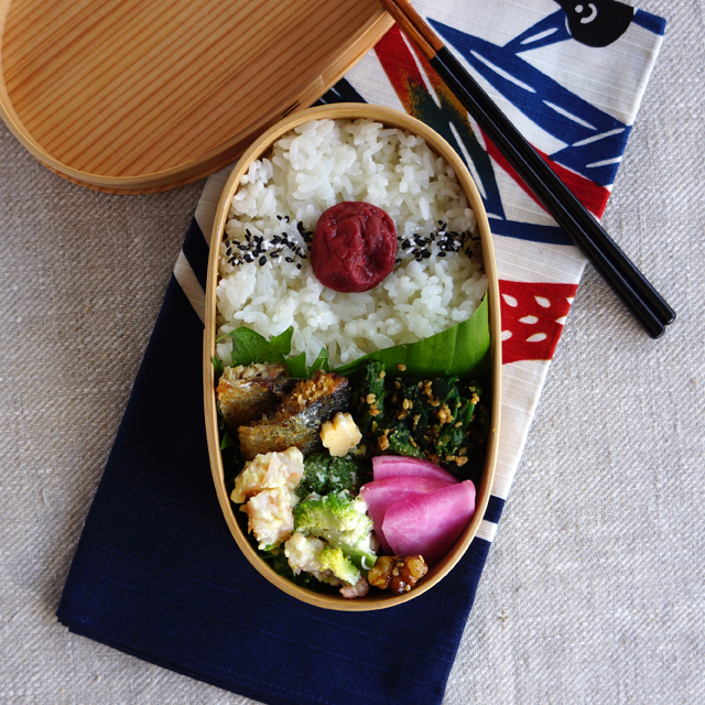 イワシのパン粉焼き弁当