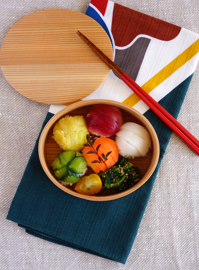 野菜の手まり寿司弁当